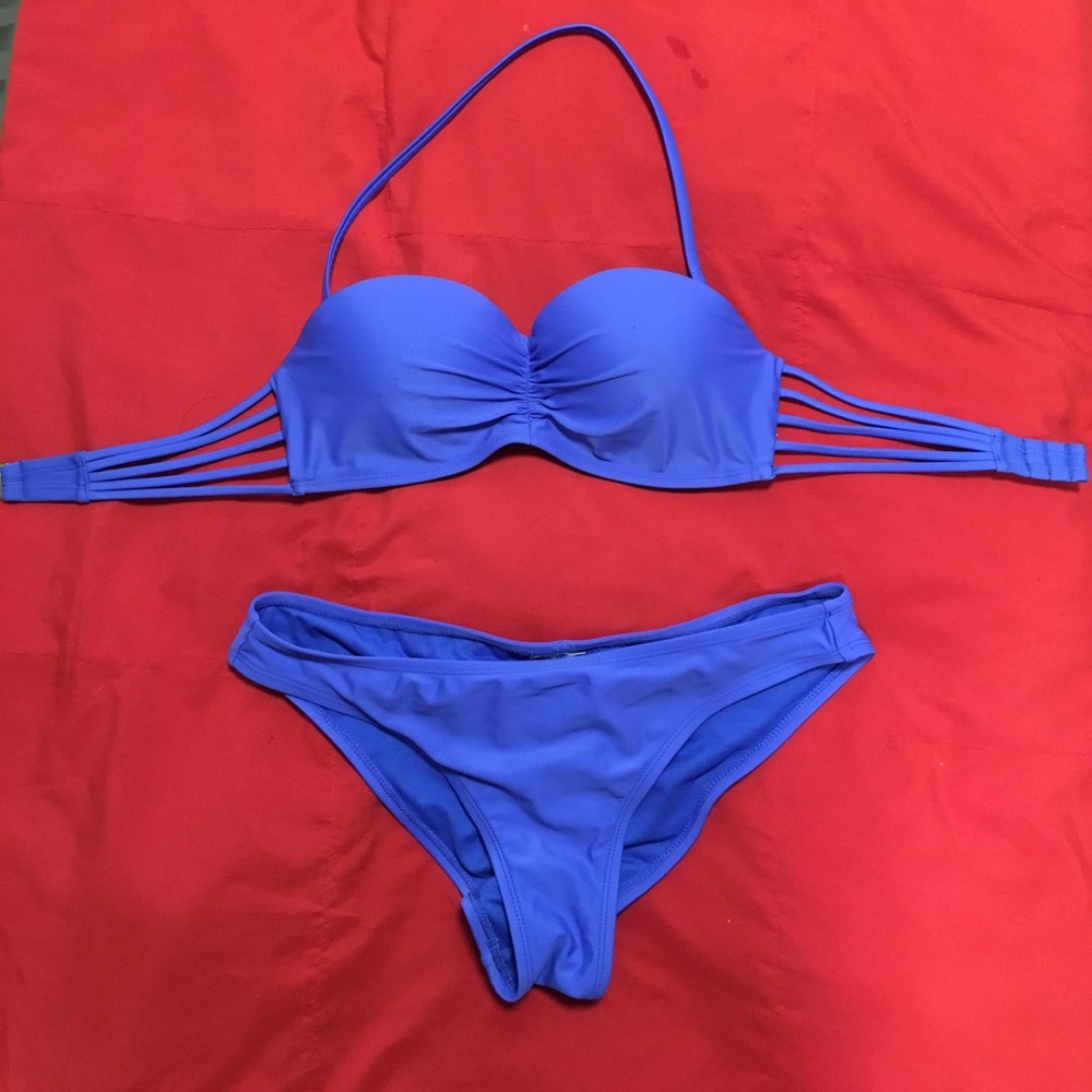 Blue bikini top and bottom